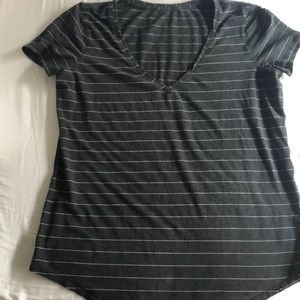 Lululemon vneck love tee micro stripe grey size 8